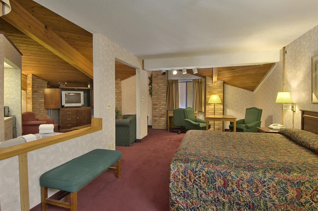 Baymont By Wyndham Muskegon Otel Oda fotoğraf
