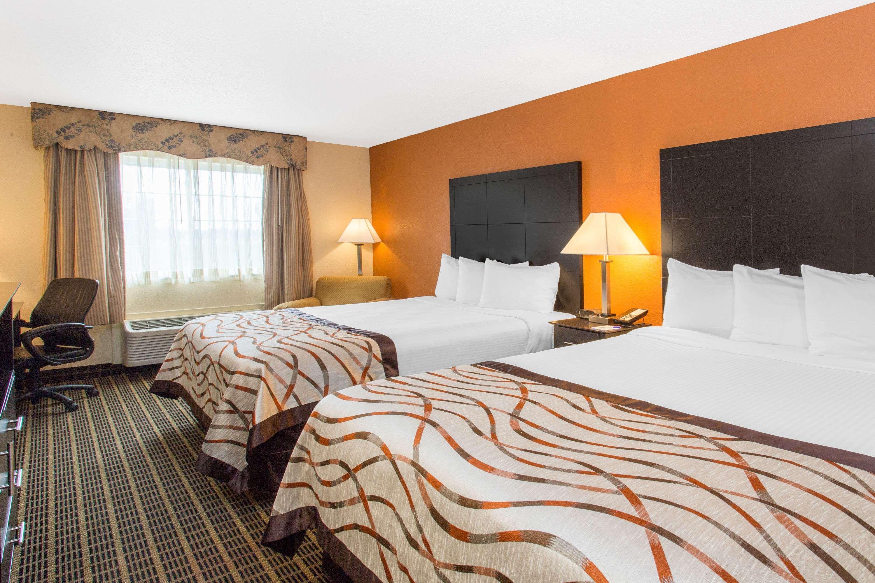 Baymont By Wyndham Muskegon Otel Dış mekan fotoğraf