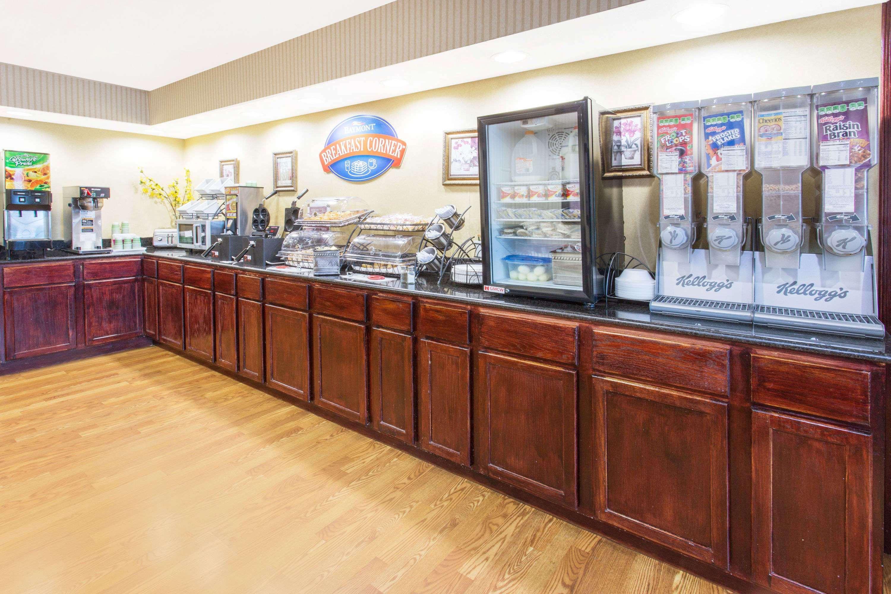 Baymont By Wyndham Muskegon Otel Dış mekan fotoğraf