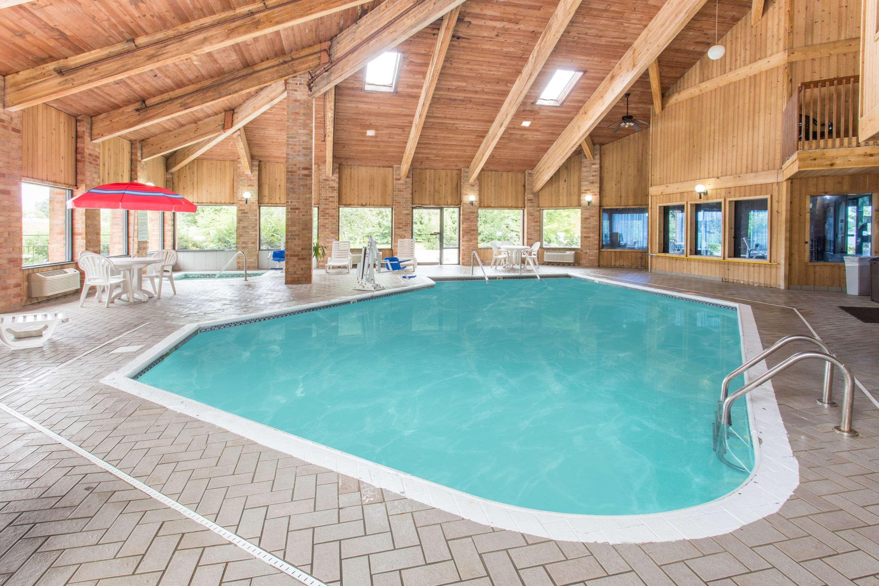 Baymont By Wyndham Muskegon Otel Dış mekan fotoğraf