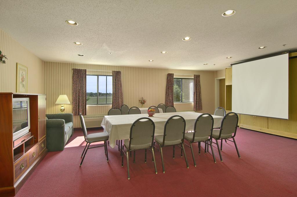 Baymont By Wyndham Muskegon Otel Dış mekan fotoğraf