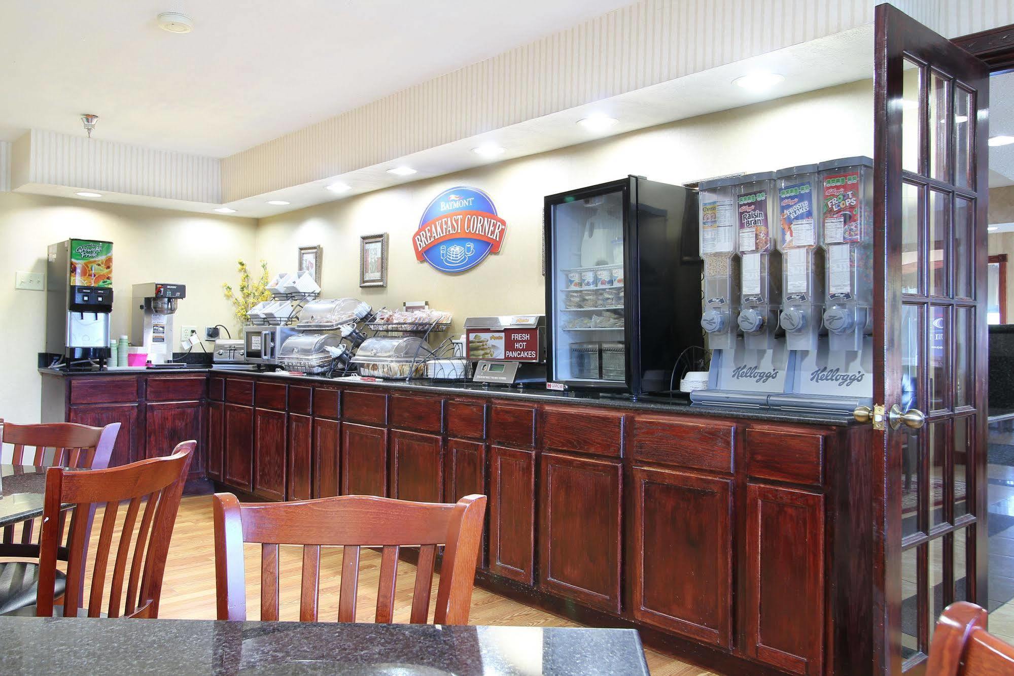 Baymont By Wyndham Muskegon Otel Dış mekan fotoğraf