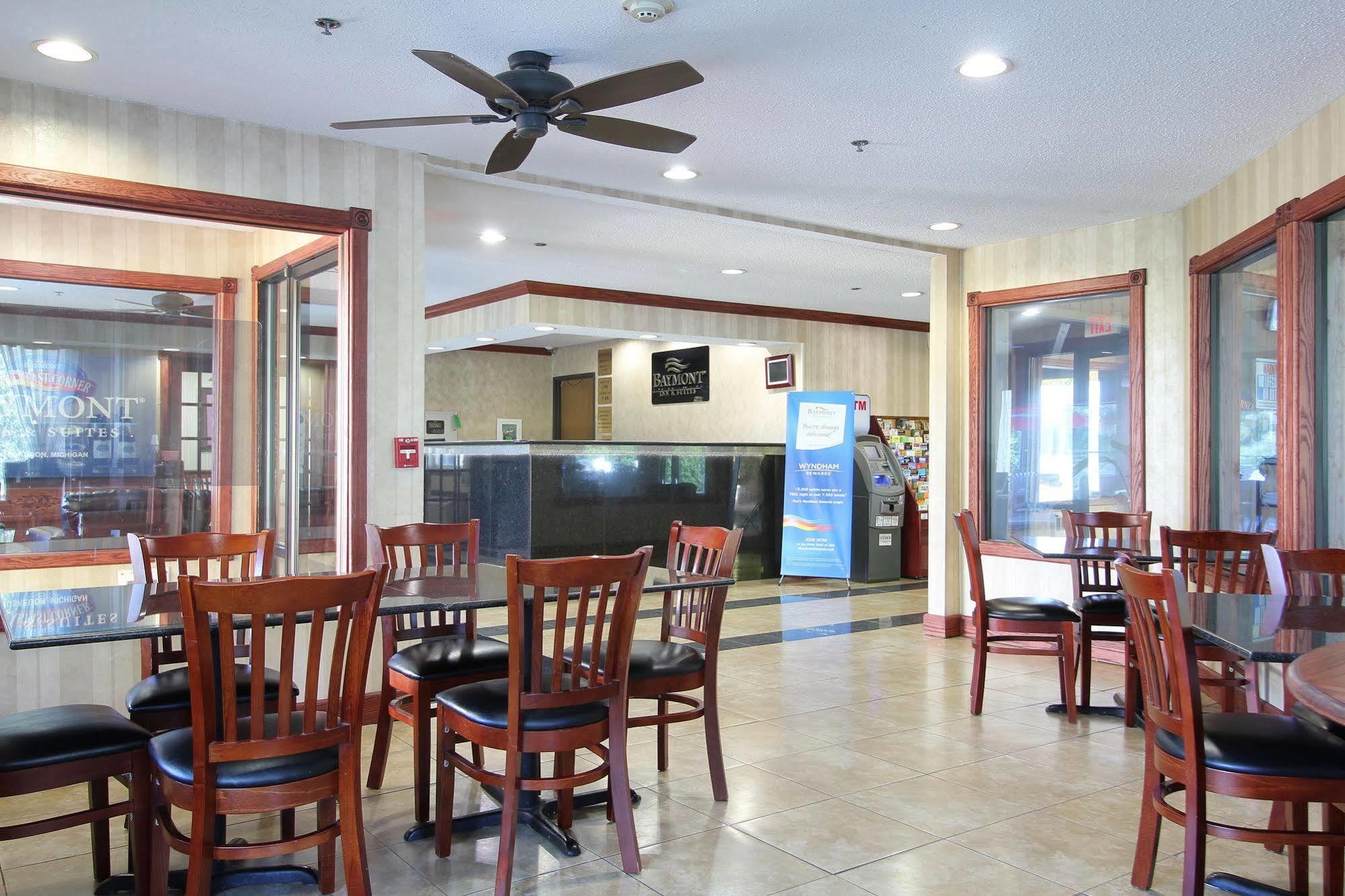 Baymont By Wyndham Muskegon Otel Dış mekan fotoğraf