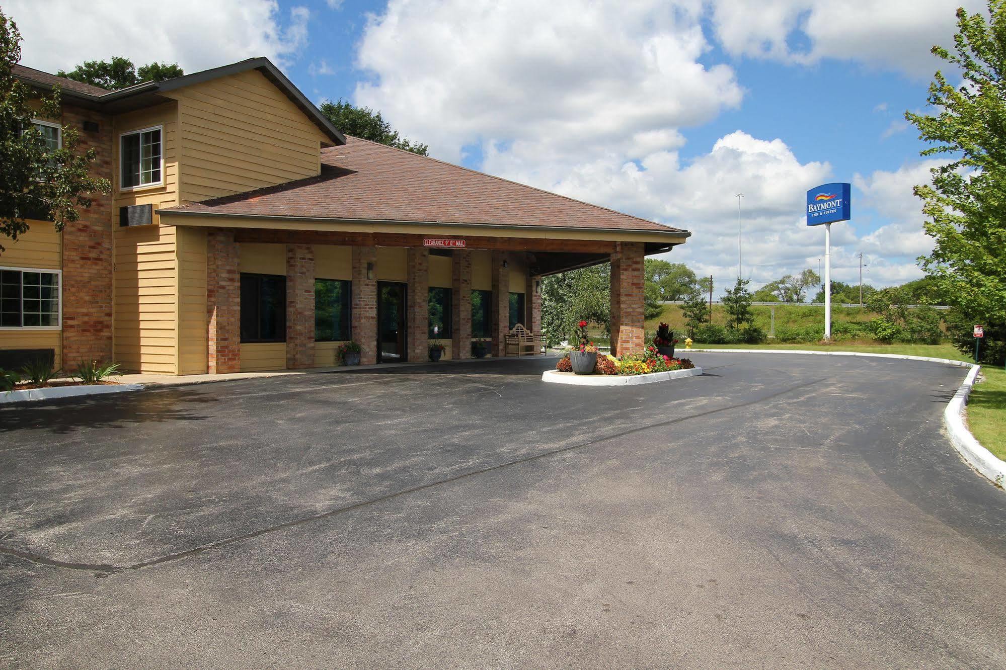 Baymont By Wyndham Muskegon Otel Dış mekan fotoğraf